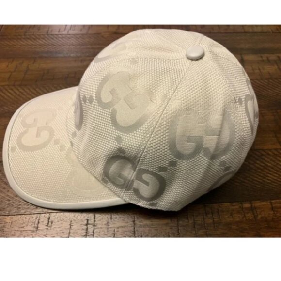 Authentic Gucci Monogram Cream Cap - Picture 2 of 4